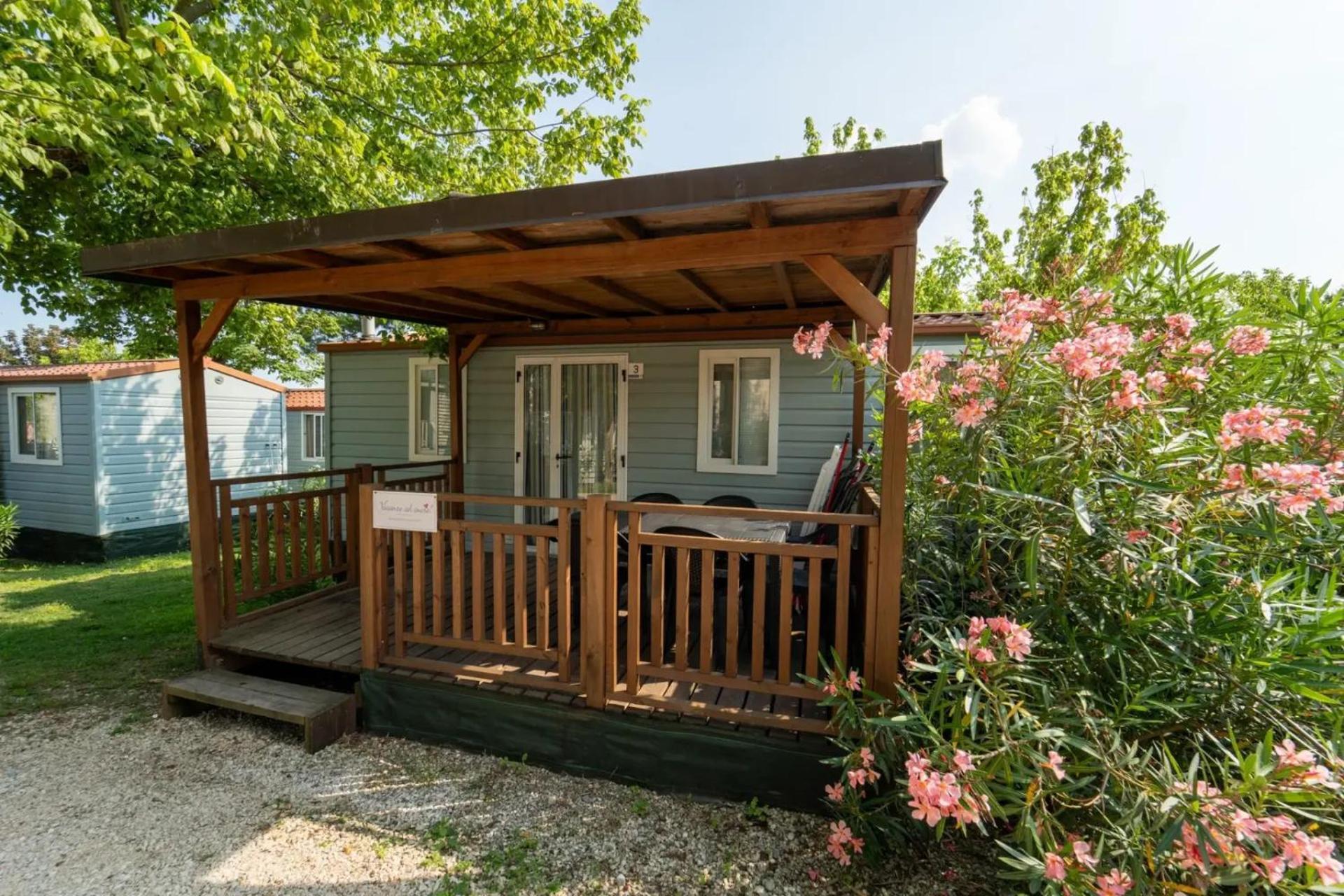 Vacanze Glamping Boutique San Felice del Benaco Ngoại thất bức ảnh