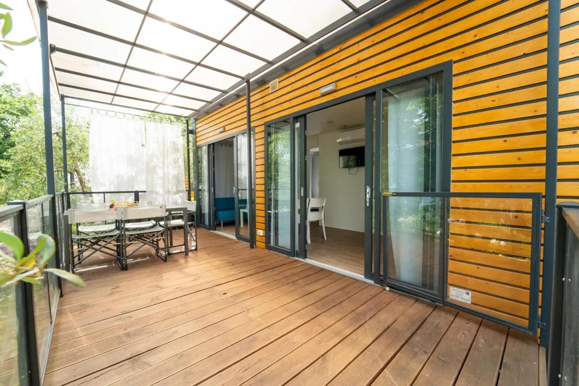 Vacanze Glamping Boutique San Felice del Benaco Ngoại thất bức ảnh