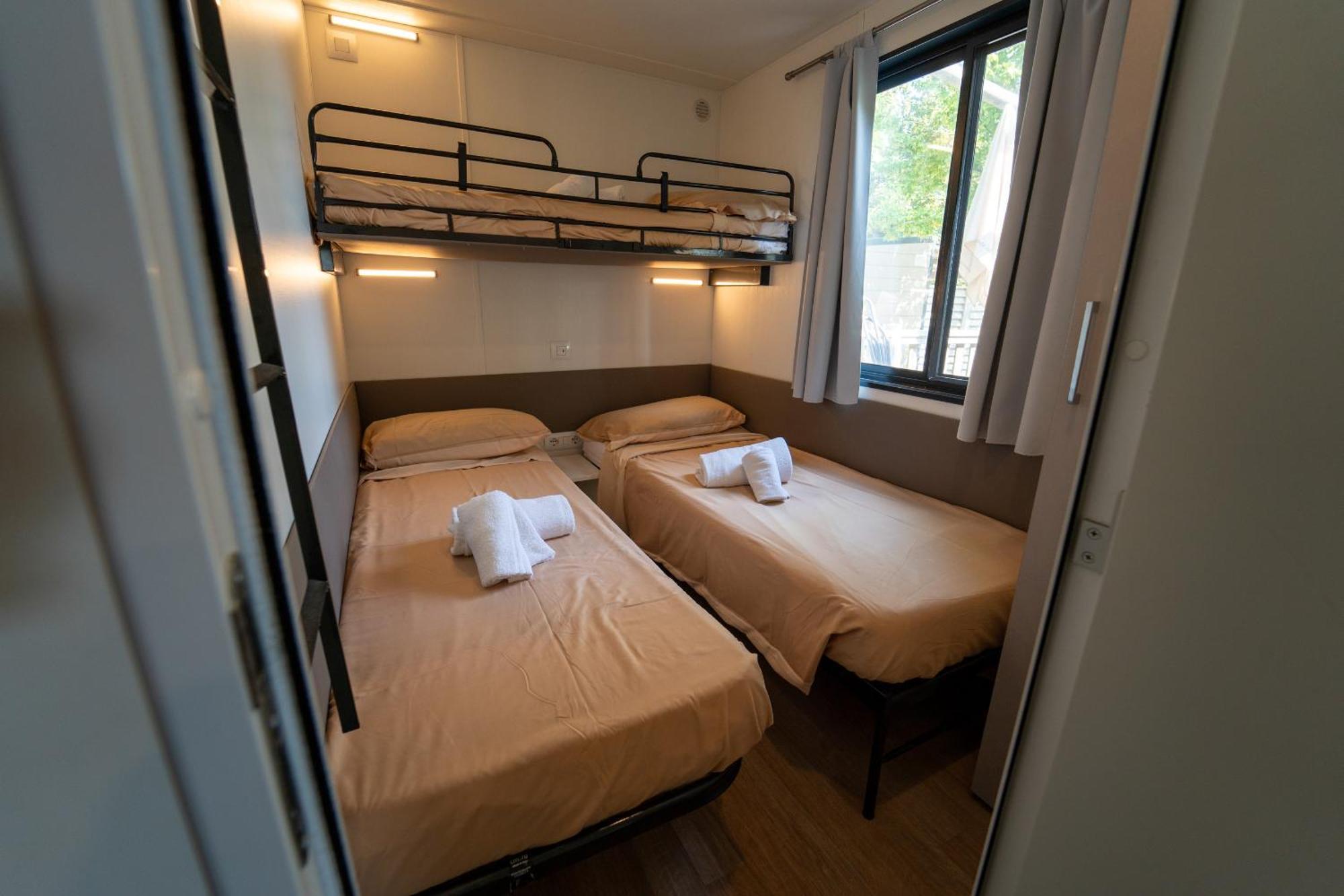 Vacanze Glamping Boutique San Felice del Benaco Phòng bức ảnh