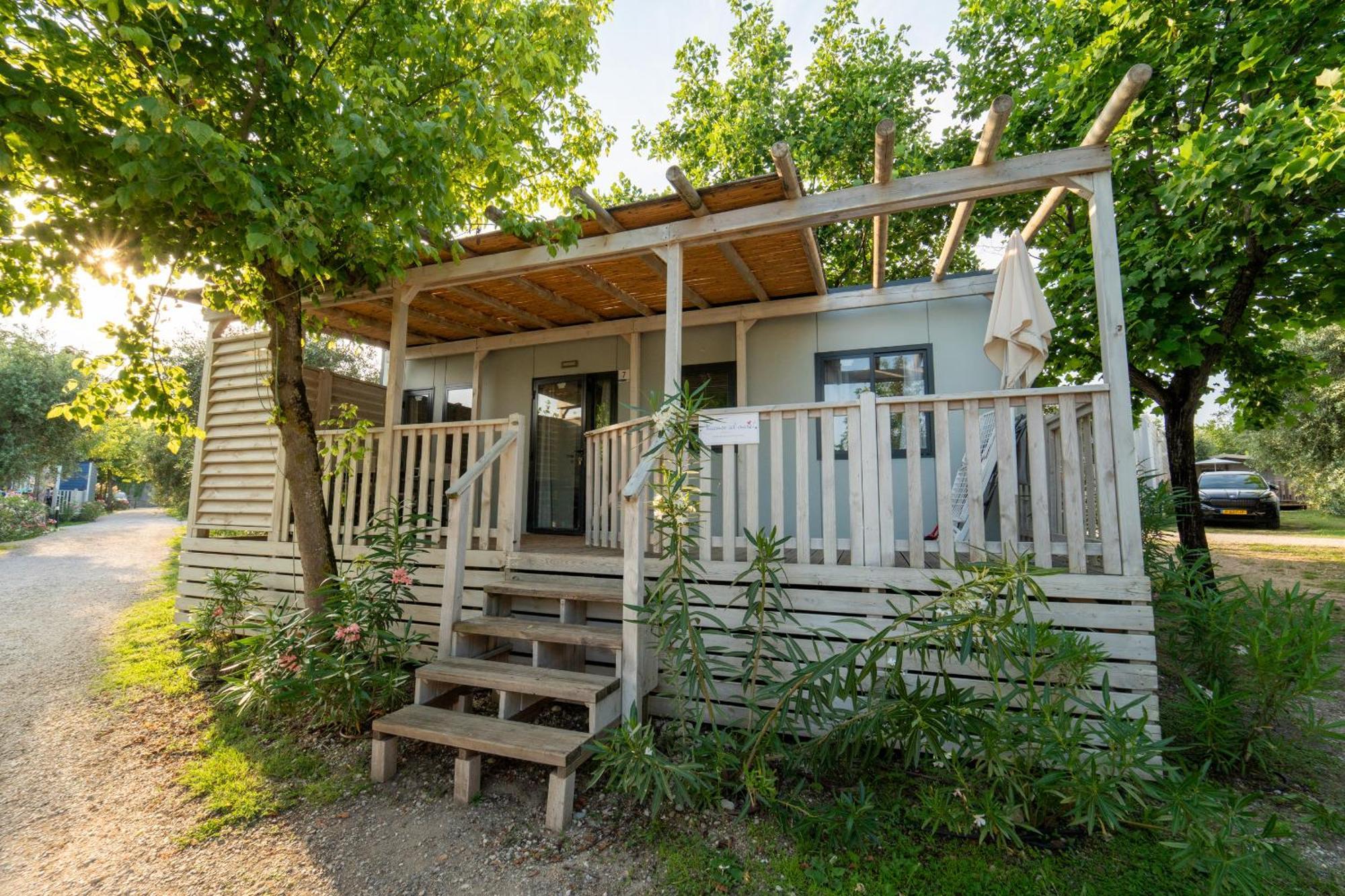 Vacanze Glamping Boutique San Felice del Benaco Phòng bức ảnh