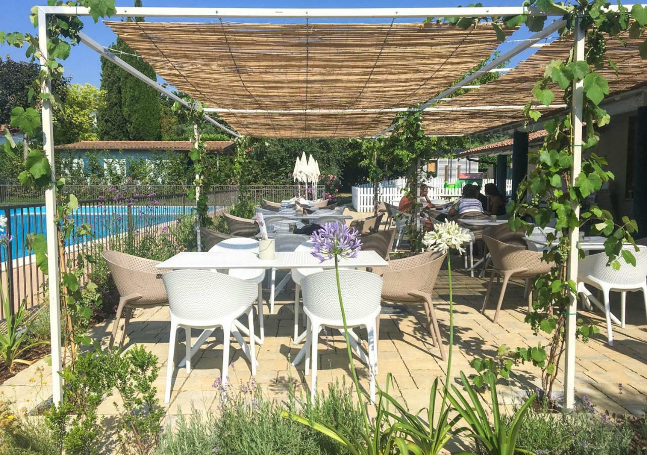 Vacanze Glamping Boutique San Felice del Benaco Ngoại thất bức ảnh